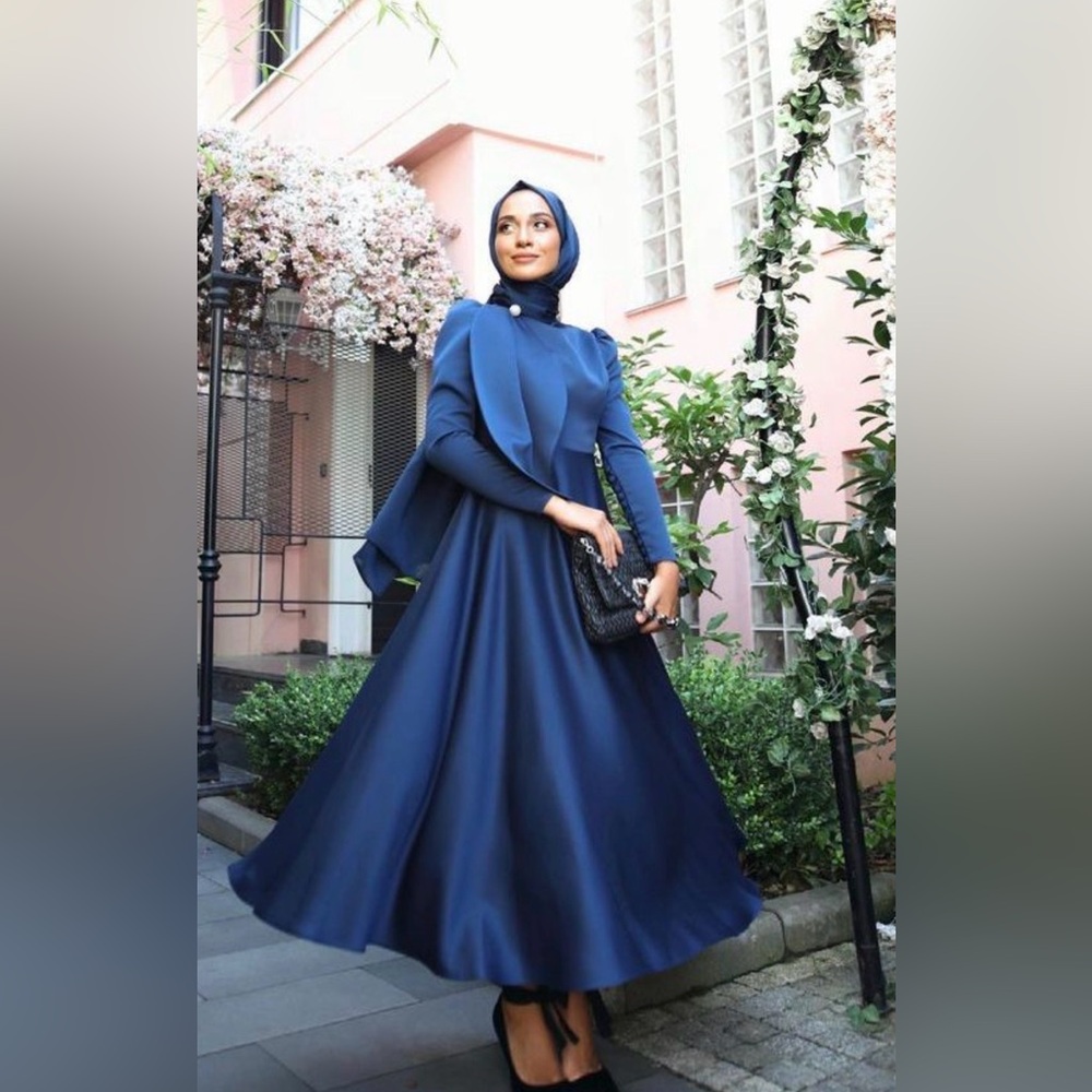 Elegant Navy Modest Maxi Dress with hijab